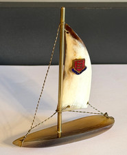 Vintage horn sailing for sale Vintage horn sailing for sale  WIMBORNE