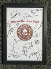 Folha de autógrafo Wigan Warriors 2025 Rugby League assinada à mão emoldurada A4, campo, usado comprar usado  Enviando para Brazil