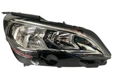 Faro anteriore destro usato  Italia