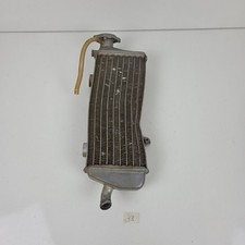 Radiatore originale destro usato Radiatore originale destro usato  Italia