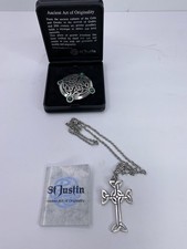 Broche celta vintage St Justin Pewter e cruz com estojo e papéis em excelente estado usado, usado comprar usado  Enviando para Brazil