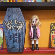 Bonecas Living Dead S22 Ava Mezco, usado comprar usado Bonecas Living Dead S22 Ava Mezco, usado comprar usado  Enviando para Brazil