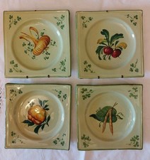 Piatti ceramica decorati usato  Italia