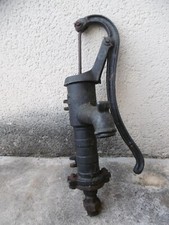 Ancienne pompe fontaine d'occasion  France