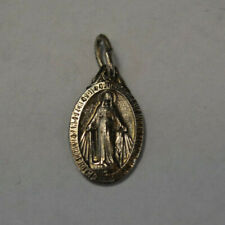 Bijou medaille religieuse d'occasion  Beauvois-en-Cambrésis