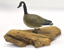 Hand carved wood for sale  Terra Alta