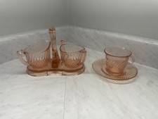 Usado, Conjunto de pires de xícara bônus vintage rosa depressão vidro creme açúcar caddy comprar usado  Enviando para Brazil