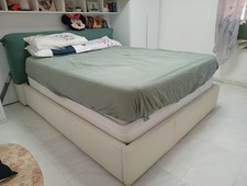 bianco contenitore letto usato bianco contenitore letto usato  Livorno