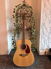 Vintage v400n acoustic for sale Vintage v400n acoustic for sale  HEMEL HEMPSTEAD