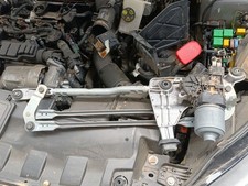0390241587 front wiper d'occasion  Expédié en Belgium