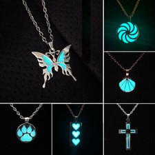 Collier pendentif papillon d'occasion  France