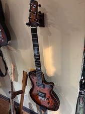 Godin lgxt flamed usato Godin lgxt flamed usato  Spedire a Italy