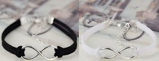 Bracciale infinito bianco usato  Due Carrare