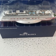 Cruises official licenced usato  Spedire a Italy
