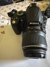 Nikon d3000 18 usato  Ossona