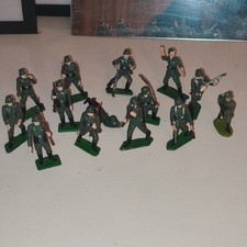 Starlux lot soldats d'occasion Starlux lot soldats d'occasion  Fontenay-sous-Bois
