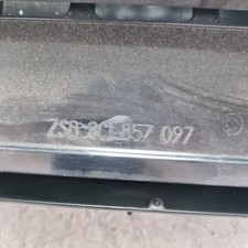 Cassetto vano portaoggetti usato Cassetto vano portaoggetti usato  Mineo