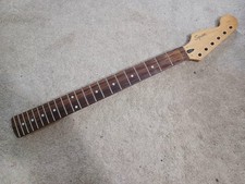 Braço de guitarra elétrica Squier Standard Series-- estilo porca de bloqueio comprar usado  Enviando para Brazil