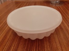 Vintage tupperware piece for sale Vintage tupperware piece for sale  TELFORD