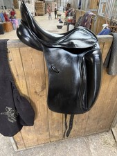 Dressage saddle 17.5 for sale  WREXHAM