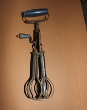 Ancien batteur fouet d'occasion  Prémery