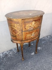 Mobiletto ovale barocchetto usato  Italia