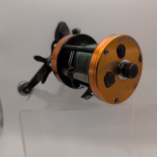 Carretel redondo Abu Garcia C3 7000 peixe-gato especial lança isca precisa funcionar limpo comprar usado  Enviando para Brazil