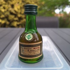 Mignonette alcool vieil d'occasion  Sainte-Foy-d'Aigrefeuille