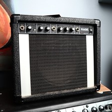 Usado, Amplificador combo de guitarra 1987 Peavy Rage 12 Watts EUA comprar usado Usado, Amplificador combo de guitarra 1987 Peavy Rage 12 Watts EUA comprar usado  Enviando para Brazil