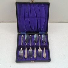 Vintage cased set for sale  CHELTENHAM