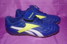 Scarpe calcio blu usato  Novara