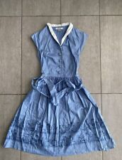 Loja de vestidos azul Bela e a Fera parques da Disney tamanho médio colecionável comprar usado  Enviando para Brazil