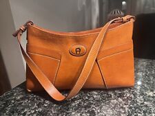 Aigner handtasche leder gebraucht kaufen  Fruerlund,-Engelsby, Tastrup