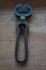Rare ancienne pince d'occasion  Nuits-Saint-Georges