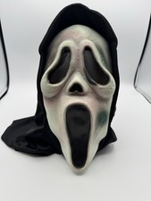 Latex mask 2024 d'occasion  Expédié en Belgium