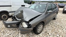 Moteur leve vitre d'occasion  Villegusien-le-Lac