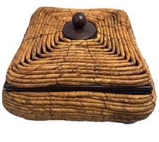 Cesta tejida cuadrada hecha a mano africana con tapa, 11 x 11 segunda mano  Embacar hacia Mexico