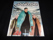 Janitor week end d'occasion Janitor week end d'occasion  Cogolin