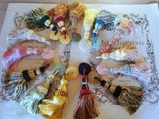 Anciens pompons glands d'occasion Anciens pompons glands d'occasion  France