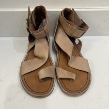 SANDÁLIA BOTA FIVELA BRONZEADA FREE PEOPLE VALE TAMANHO 39 ESTILO GLADIADOR BOHO CORE EUA 7 comprar usado  Enviando para Brazil
