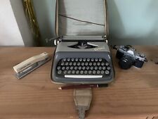 Stylish Consul typewriter, Space Age, Schreibmaschine 60s, 70s , leather case comprar usado  Enviando para Brazil