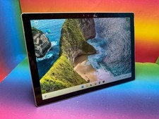 Surface pro 1724 usato  Spedire a Italy