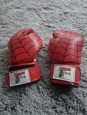 Boxing gloves red for sale Boxing gloves red for sale  PUDSEY