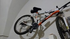 Mountain bike whistle usato  Oria