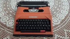 Macchina scrivere portatile usato  Morbegno