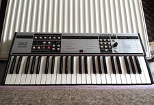 Sequential circuits max for sale  HASTINGS