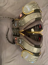 Shoulder pads football gebraucht kaufen Shoulder pads football gebraucht kaufen  Idar-Oberstein