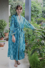 Kimono long soie d'occasion  Expédié en France