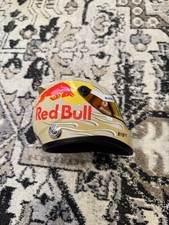 Mini capacete Daniel Ricciardo 2023 Red Bull Silverstone teste de pneu fórmula 1 comprar usado  Enviando para Brazil