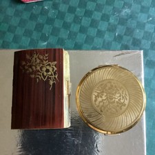 Melissa vintage cigarettes for sale  RYE
